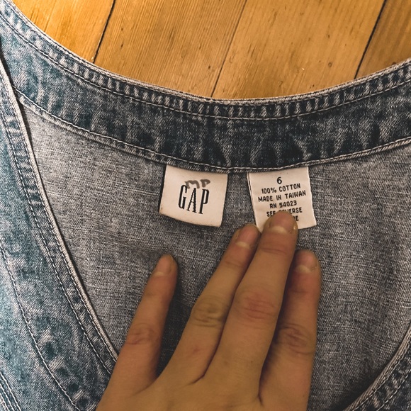 Vintage gap denim dress - Picture 2 of 2